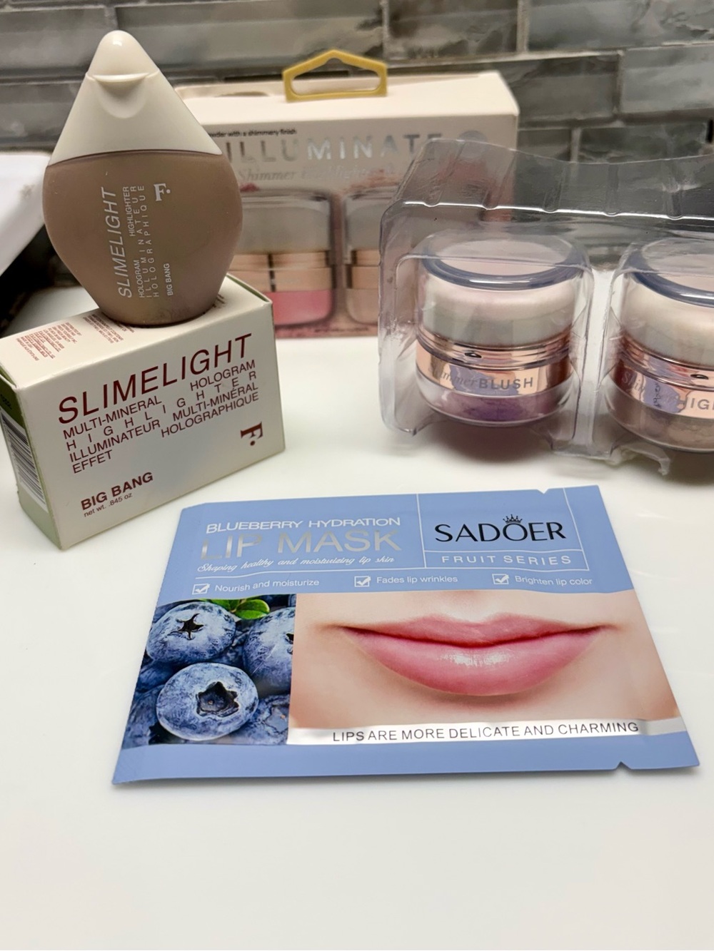 Freck Beauty Slimelight  Highlighter Big Bang- Shimmer Highlighter & Blush 2.